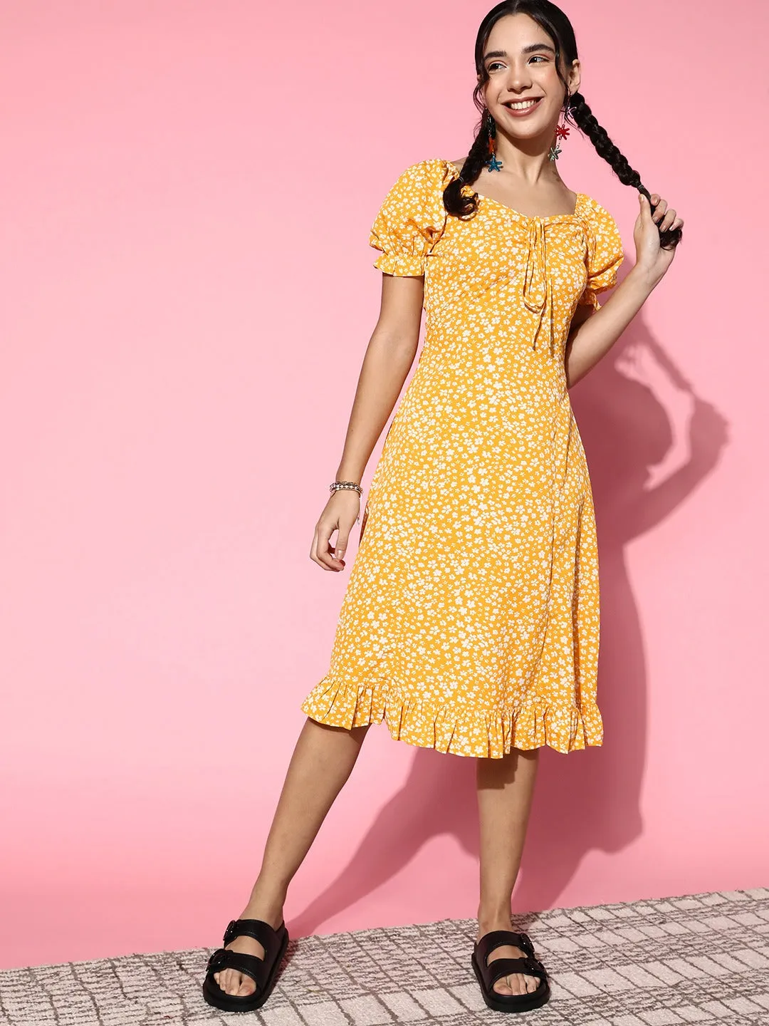 Berrylush Women Yellow & White Floral Printed Sweetheart Neck Front Tie-Up Flounce Hem Pleated A-Line Midi Dress