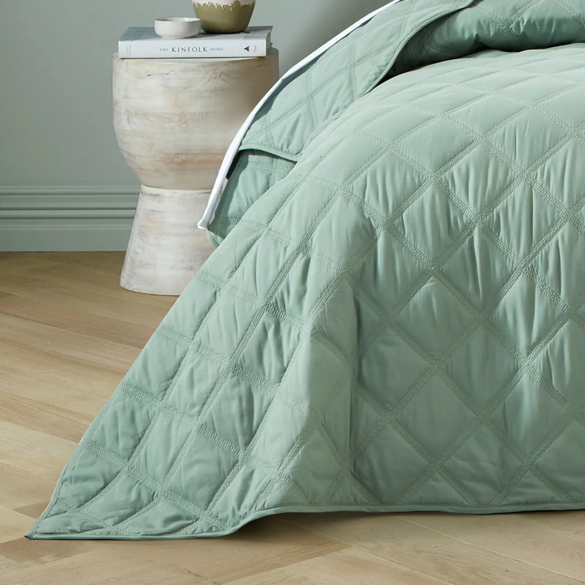 Bianca Bedding Barclay Olive Coverlet Set