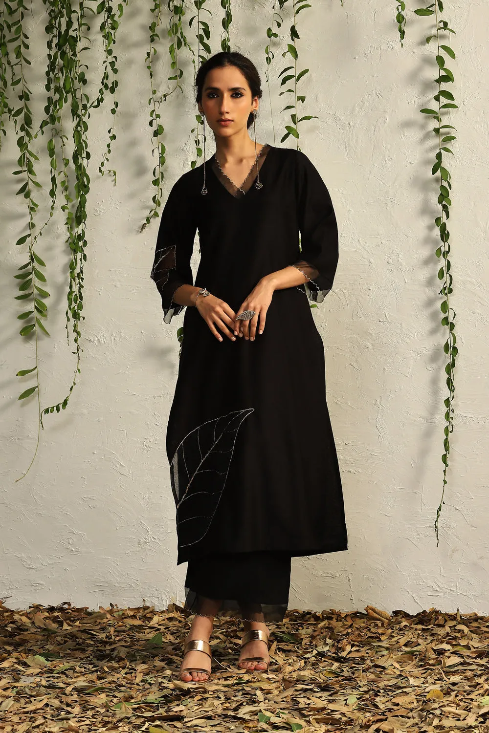 Black Chanderi Straight Kurta Set - Set Of 3