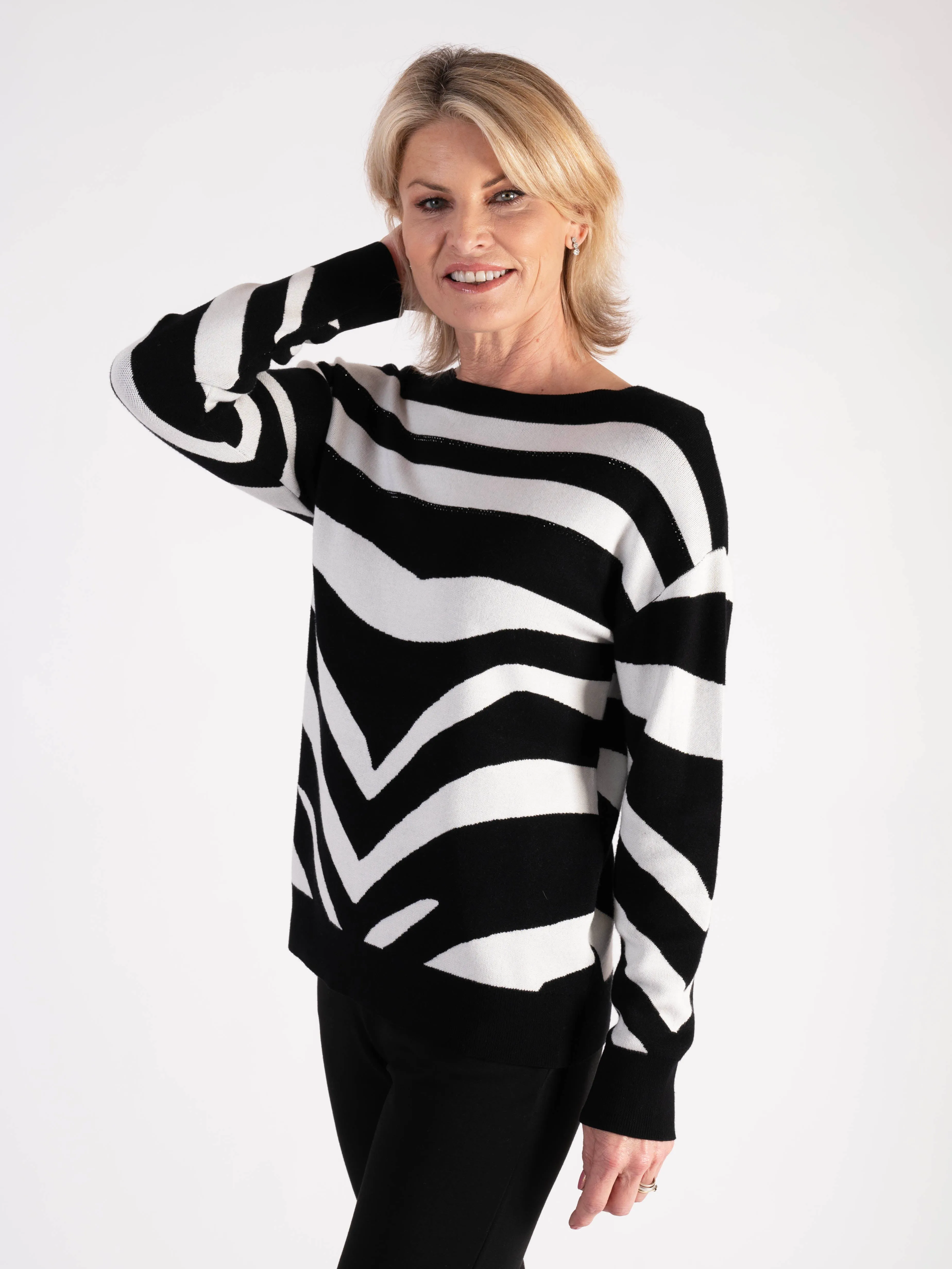 Black/White Abstract Zebra Pattern Jumper