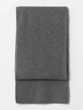 Cashmere knit scarf