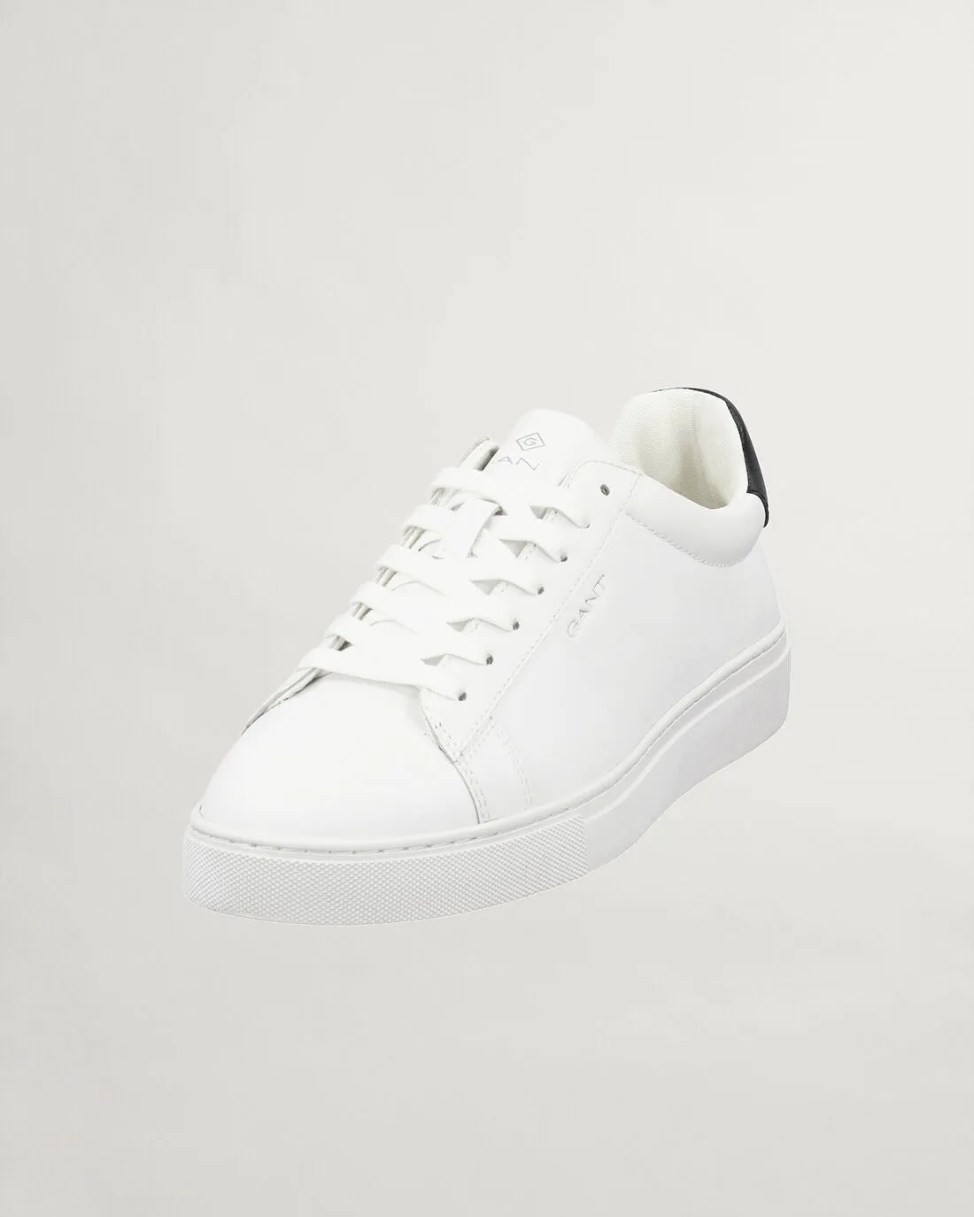 GANT- McJulien Leather, White/ Marine, Edmund (Size 46 Only)