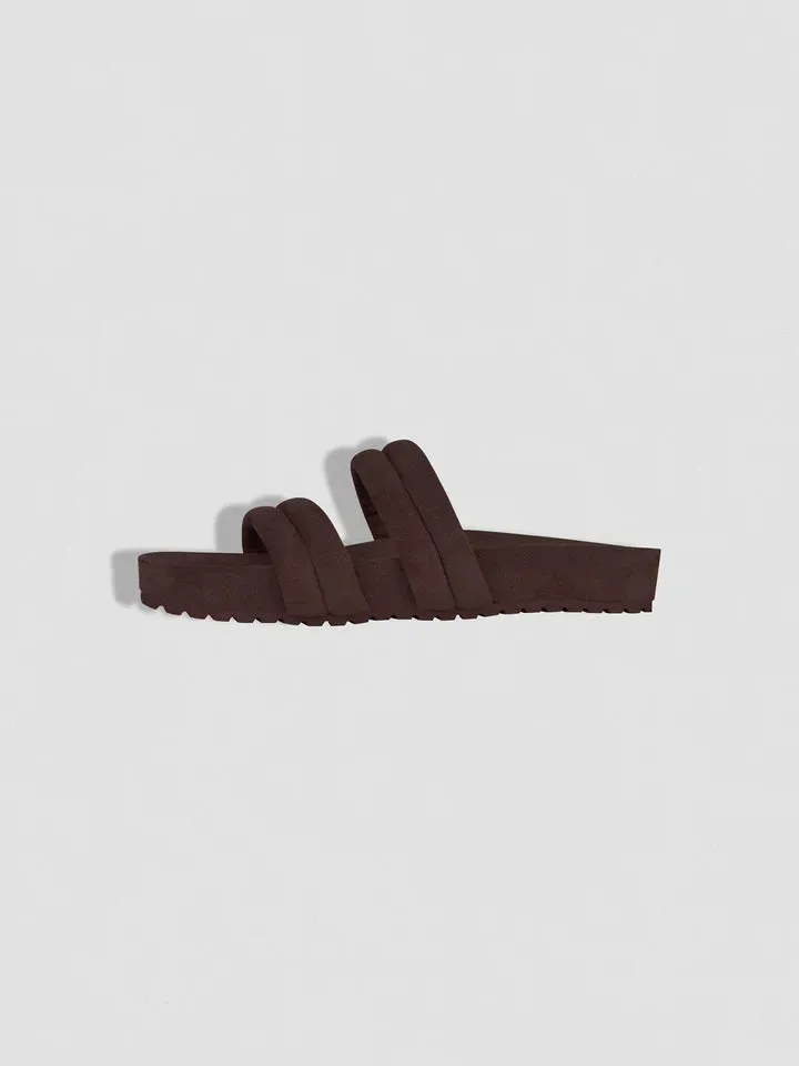 Giles Quilted Slides