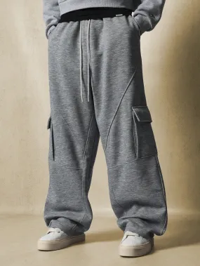 Loose Fit Cargo Sweatpants With Seam Detail