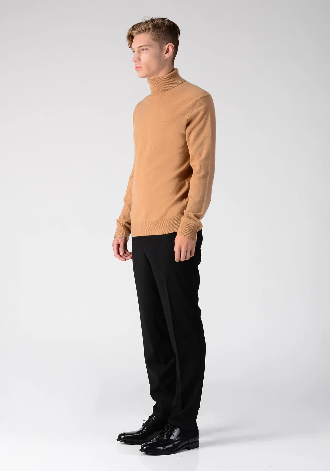 Men Turtleneck Sweater_Camel