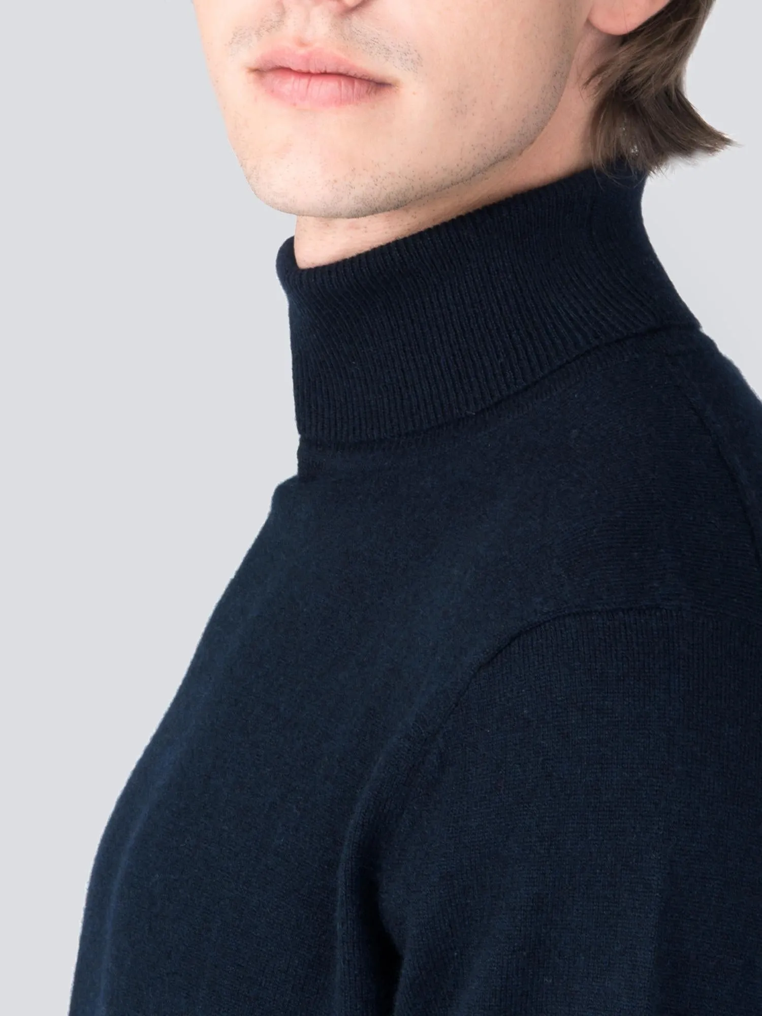 Men Turtleneck Sweater_CB_Dark Navy/Deep Green