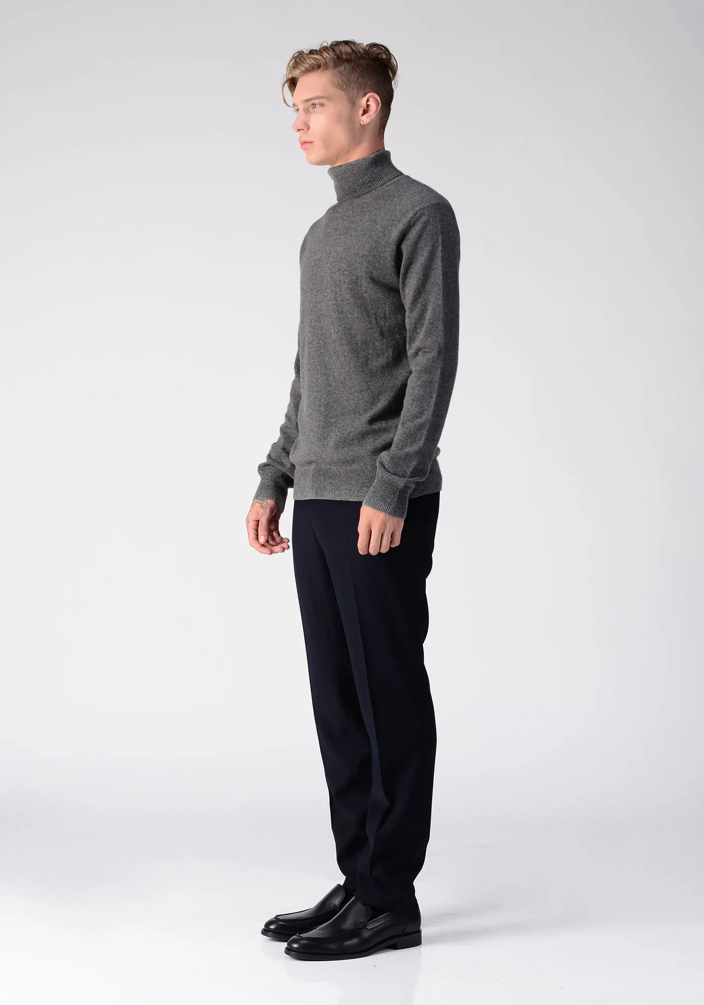 Men Turtleneck Sweater_Grey