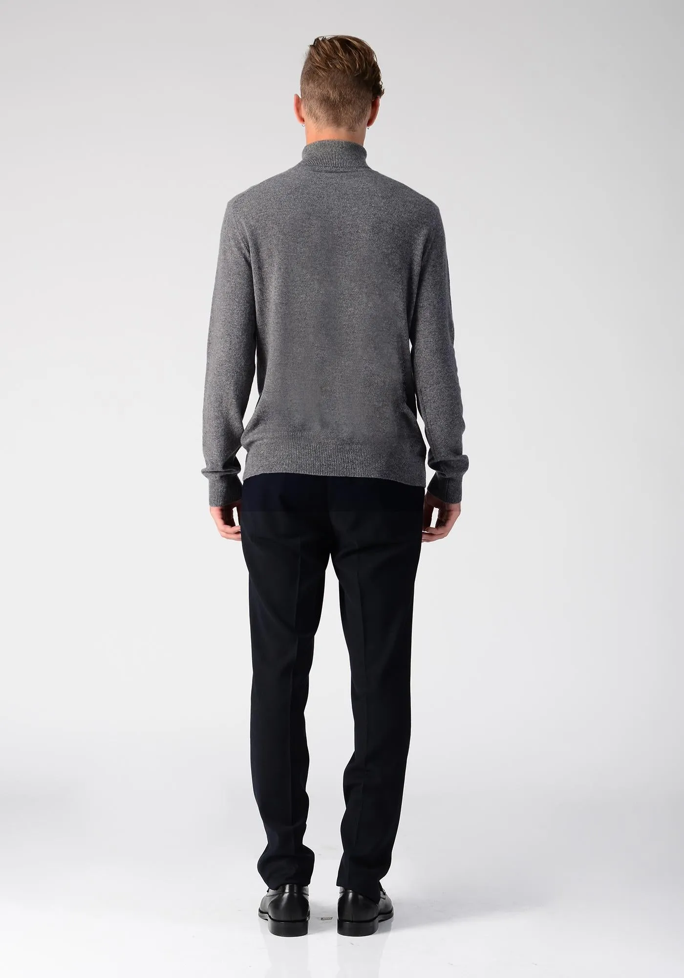 Men Turtleneck Sweater_Grey