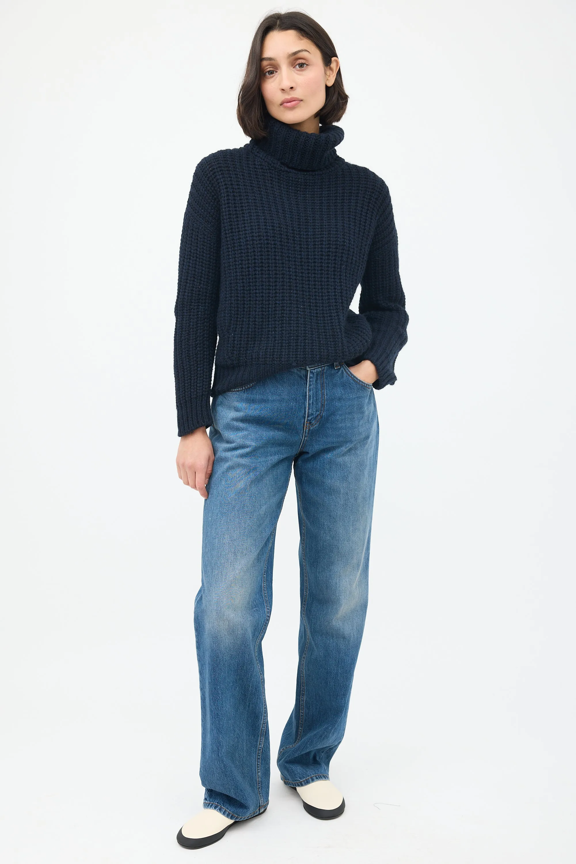 Navy Cashmere Ribbed Turtleneck Sweater