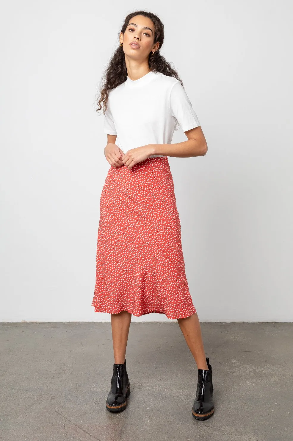 Rails - Anya Midi Skirt in Carmine Daisies