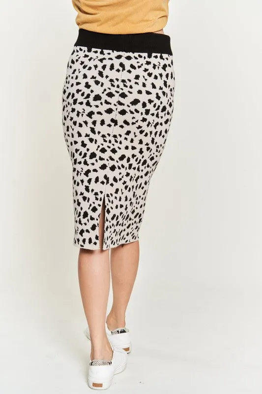 TEEK - PLUS SIZE ANIMAL PRINT SWEATER SKIRT