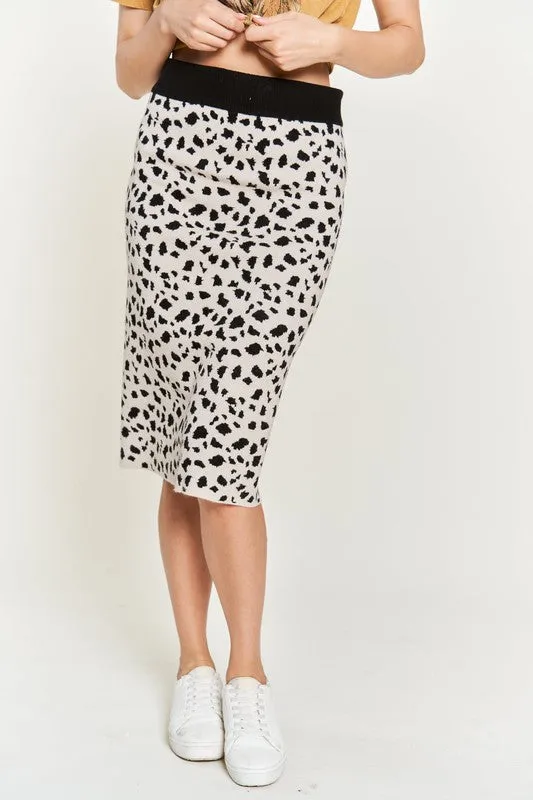 TEEK - PLUS SIZE ANIMAL PRINT SWEATER SKIRT