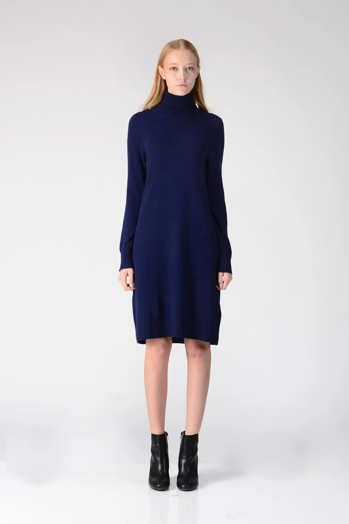 Turtleneck Slimfit Dress_Navy