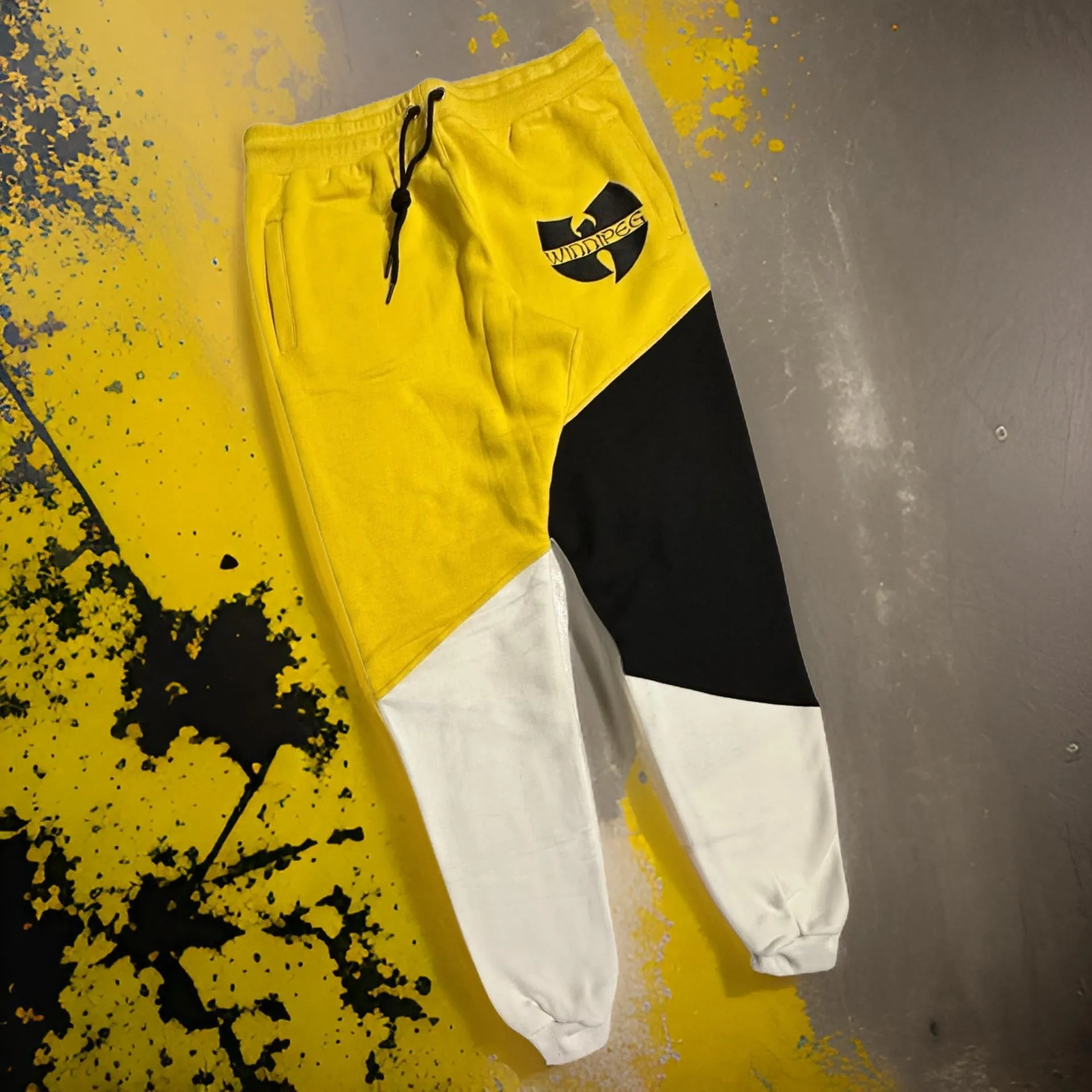 *WU-WINNIPEG* (3 TONE) JOGGER SWEATPANTS (EMBROIDERED LOGO)